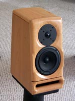 Swallow Bookshelf loudspeaker in Pennsylvania Cherry