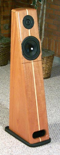 Honduran Mahogany Kestrel 2 Speaker with a Maple Stringer