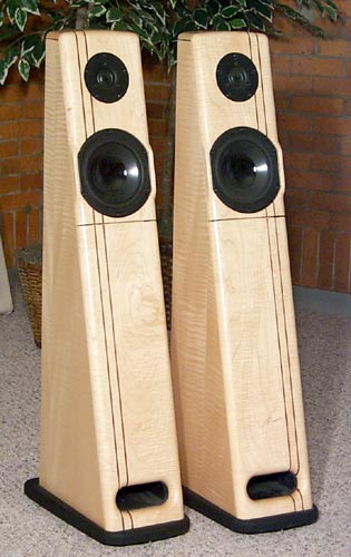 Rock Maple Kestrel 2 Speakers with dual Walnut Stringers