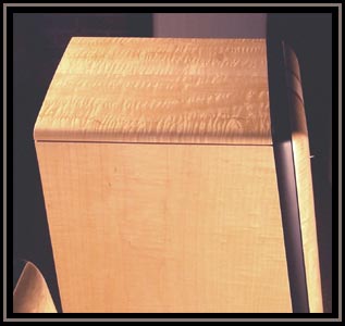 Meadowlark Audio Blue Heron 2. Curly Maple with double Aromatic Cedar Stringers. - Close up of  top