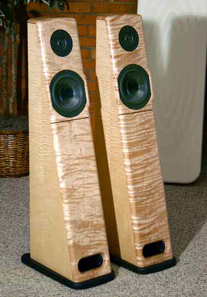 Kestrel 2 Loudspeakers in Curly Tiger Maple