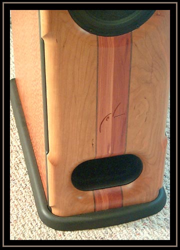 Close up ob Cherry Baffle with Aromatic Cedar Stringer Sandwiched between narrow Walnut Stringers